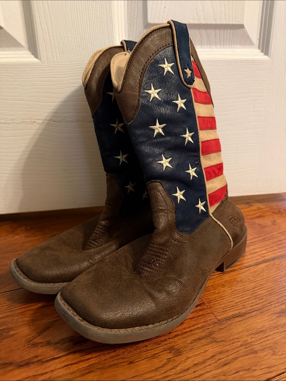 Roper Brown Leather Cowboy Boots with Blue, Red & Cream American Flag Shaft